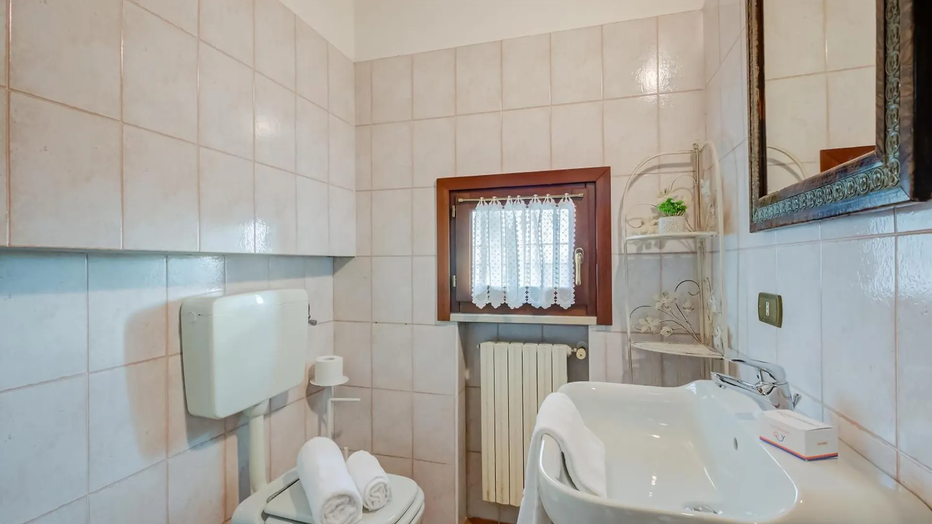 Villa Oasi With Private Pool - Happy Rentals Sirmione 0*,  Italy