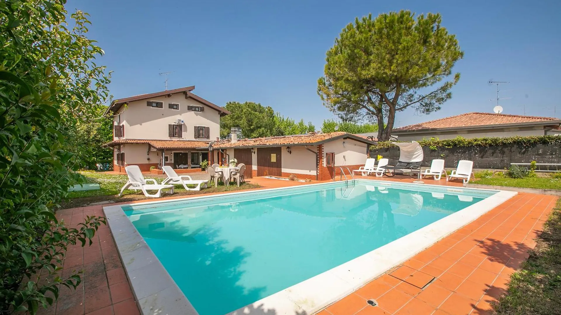 Villa Oasi With Private Pool - Happy Rentals location